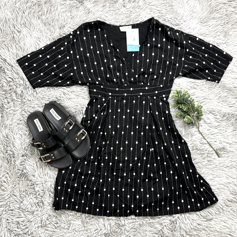 NWT Molly Bracken Black Dress with White Tulips size S/M